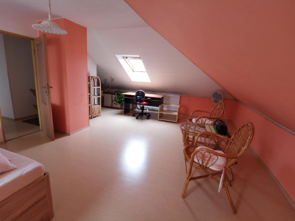 Rodinny Apartman V Dome Košice Exteriör bild